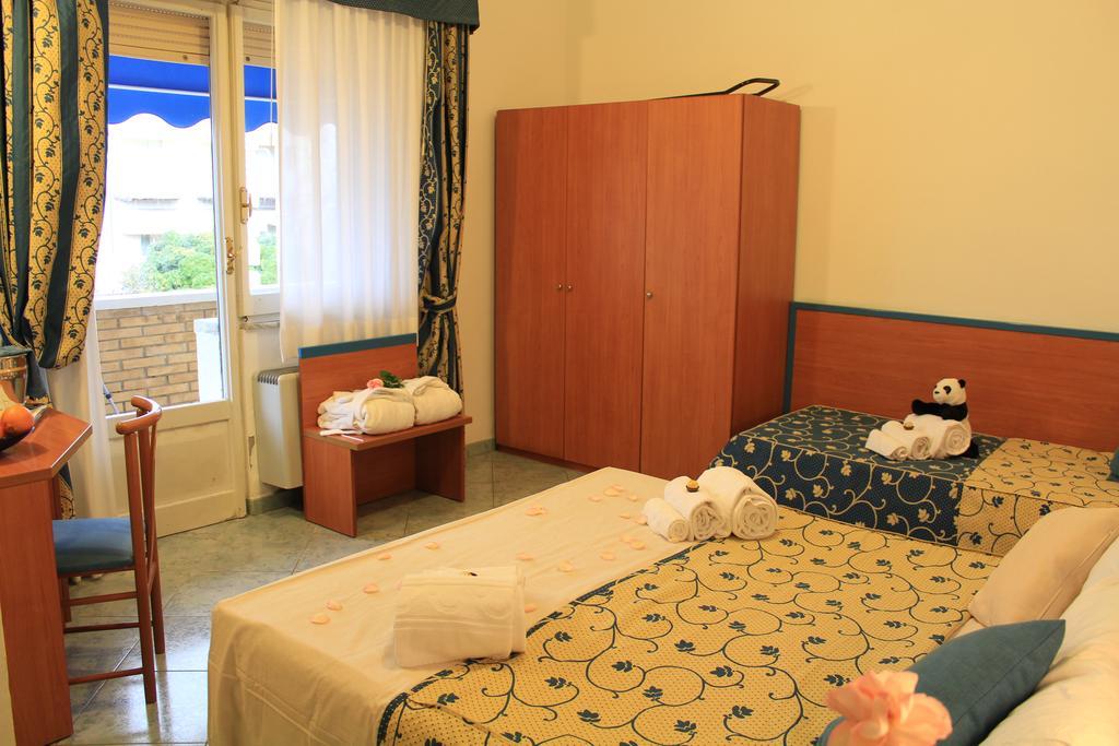 Hotel Paradise ファーノ エクステリア 写真